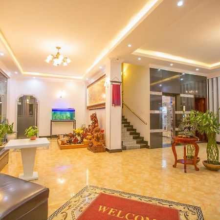 Jasmine Hotel& Sky Bar Баттамбанг Экстерьер фото