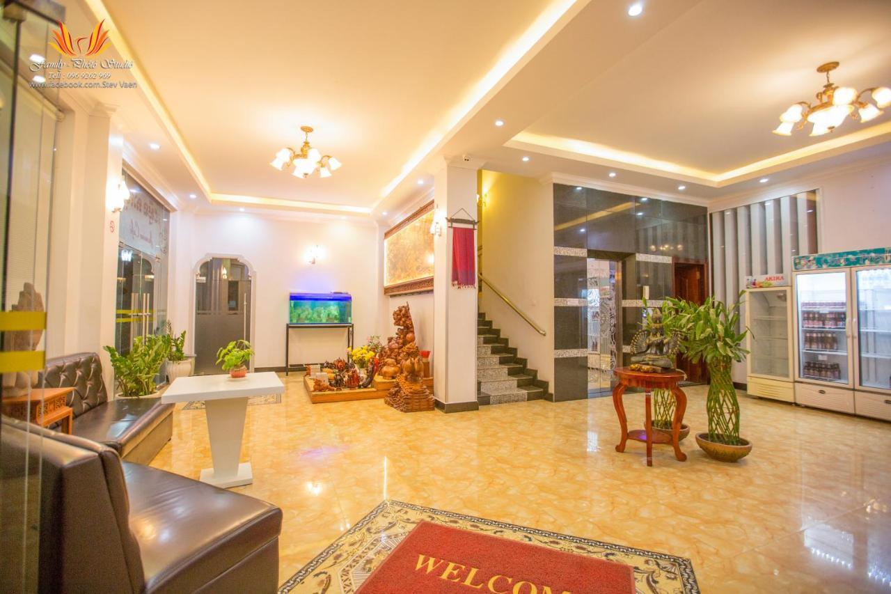 Jasmine Hotel& Sky Bar Баттамбанг Экстерьер фото