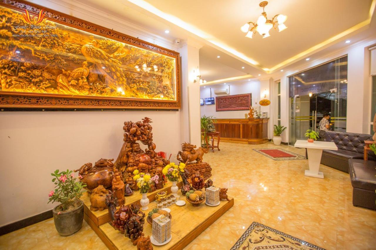 Jasmine Hotel& Sky Bar Баттамбанг Экстерьер фото