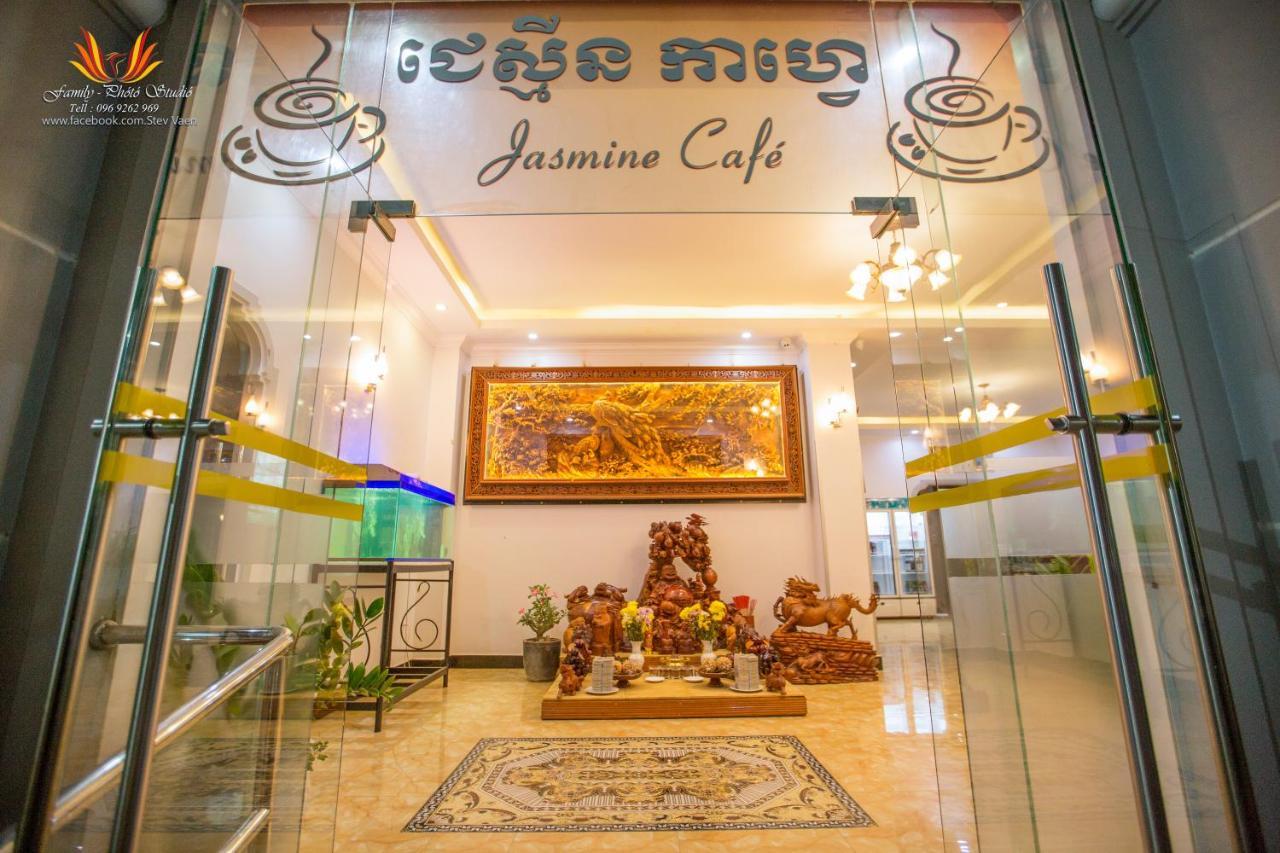 Jasmine Hotel& Sky Bar Баттамбанг Экстерьер фото